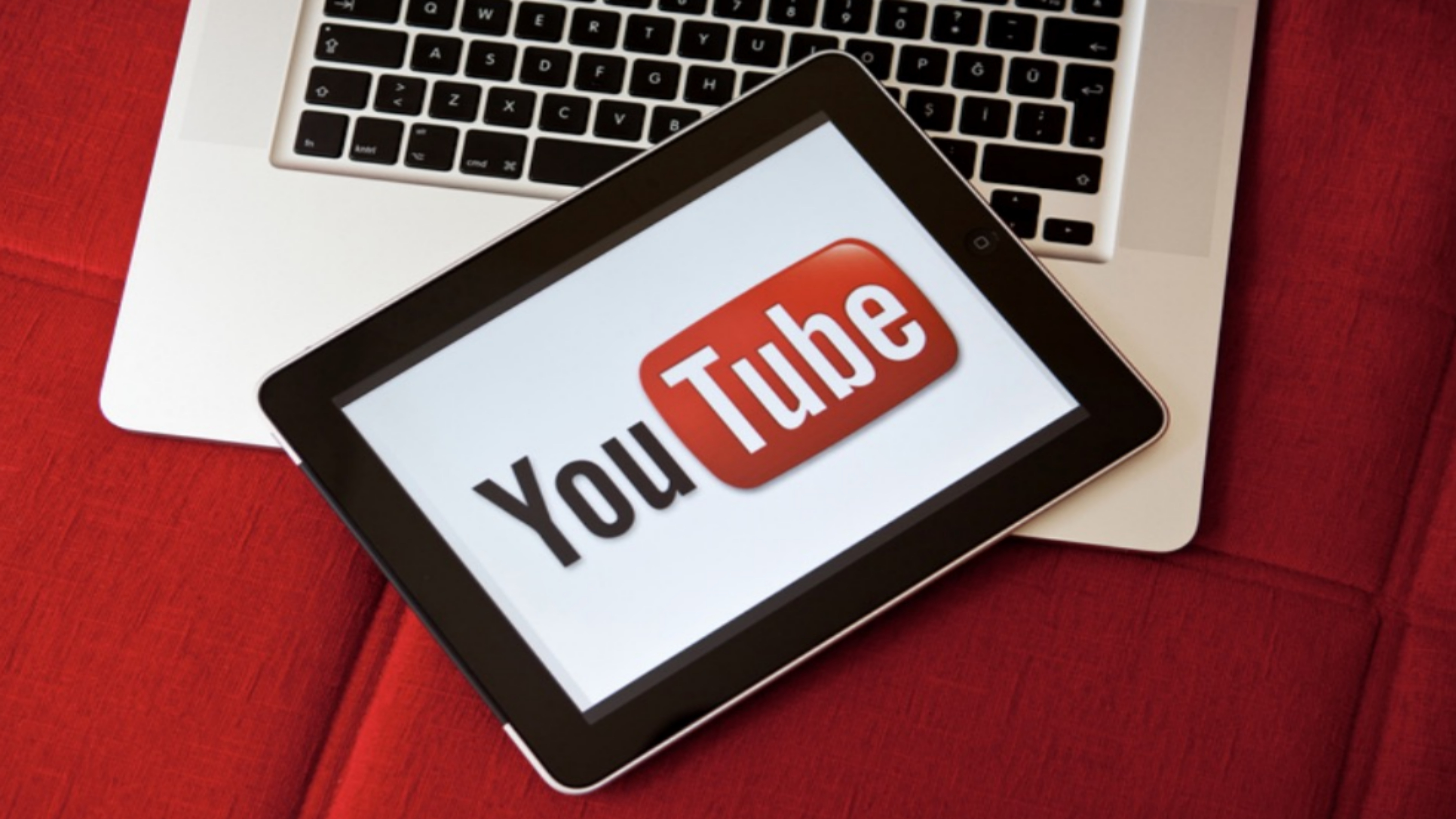 구독자 590만 대형 채널도 한방에 훅... AI 유튜버 '피바람' 부나