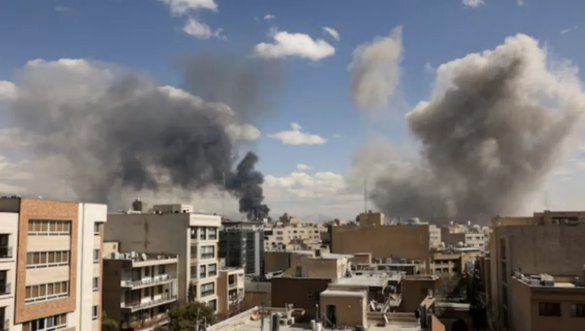 "결국 터질 게 터졌다"… 미·이란 장기전 공포에 국제유가 10% 폭등, 코스피 덮친 '퍼펙트 스톰'