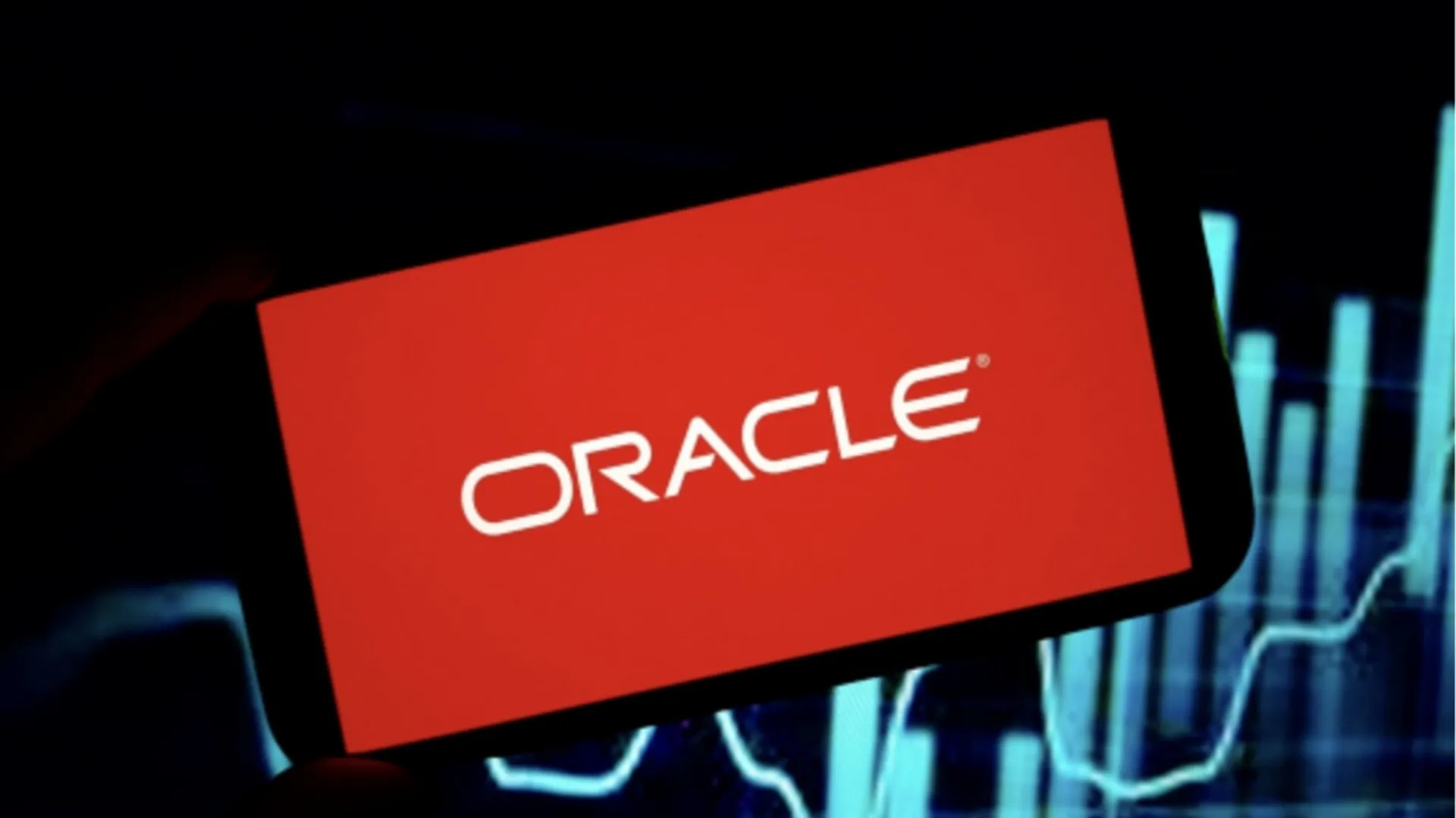 “AI 고점론은 아직 멀었다” 시간 외 거래 7% 폭등으로 증명한 오라클