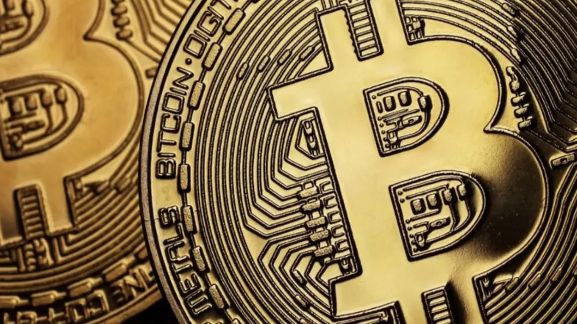 비트코인 6만 7천 달러 선 횡보... 국내 거래소 '스테이블코인' 확장 속 위축