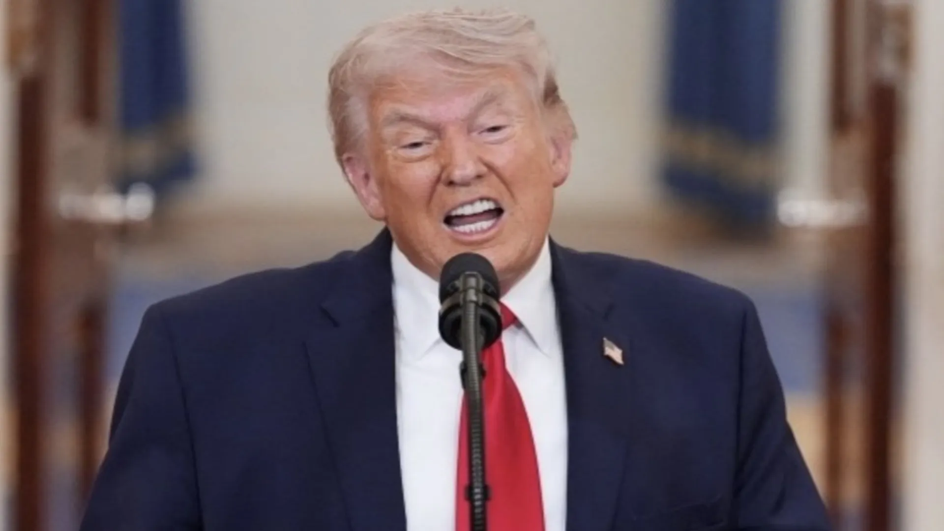 "7일이 데드라인이다" 트럼프의 말 한마디에 증발한 7.3%의 자산가치